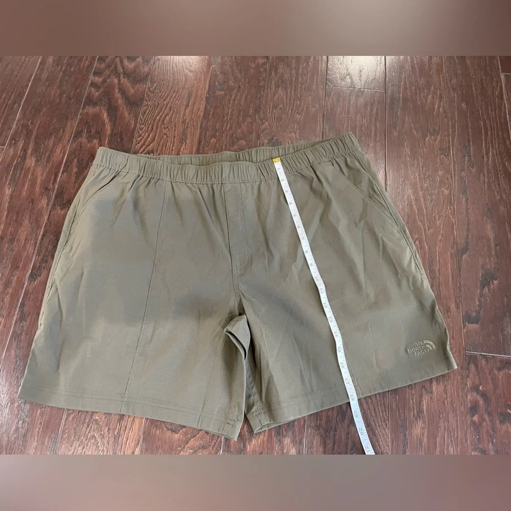 The North Face Class V Pull On Shorts Men Size XXL Taupe Green NEW